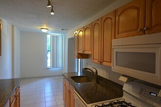 36 Shrewsbury Green Dr in Shrewsbury, MA - Building Photo - Building Photo