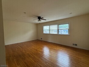 833 Hobson St in Union, NJ - Building Photo - Building Photo
