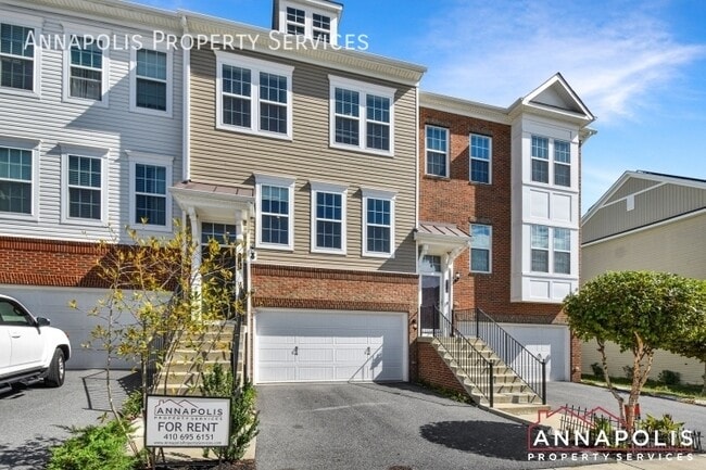 property at 8289 Meadowood Dr