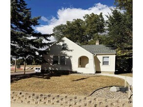 1330 W 14th St in Sioux Falls, SD - Building Photo - Building Photo