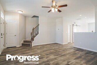 154 Rosemary St in Clayton, NC - Building Photo - Building Photo