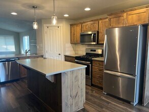 3045 NW Cedar Ave in Redmond, OR - Building Photo - Building Photo