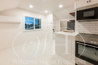 310 SE 6th St in College Place, WA - Building Photo - Building Photo