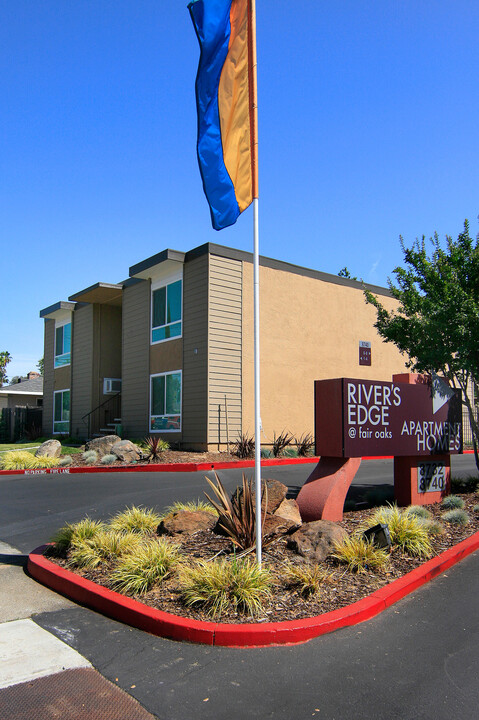 River's Edge Apartments in Carmichael, CA - Building Photo