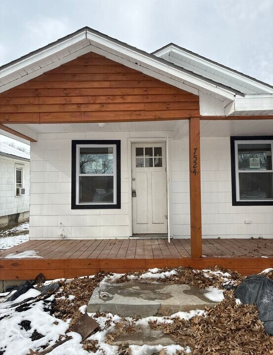 7524 Pennsylvania Ave in Kansas City, MO - Building Photo