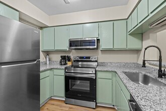 405 Harbison Blvd in Columbia, SC - Building Photo - Building Photo