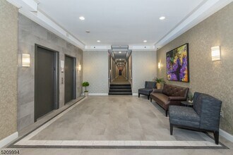 465 Valley St in Maplewood, NJ - Building Photo - Building Photo