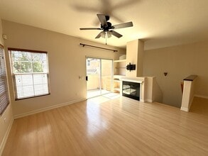1035 S Stresa Way in Anaheim, CA - Building Photo - Building Photo