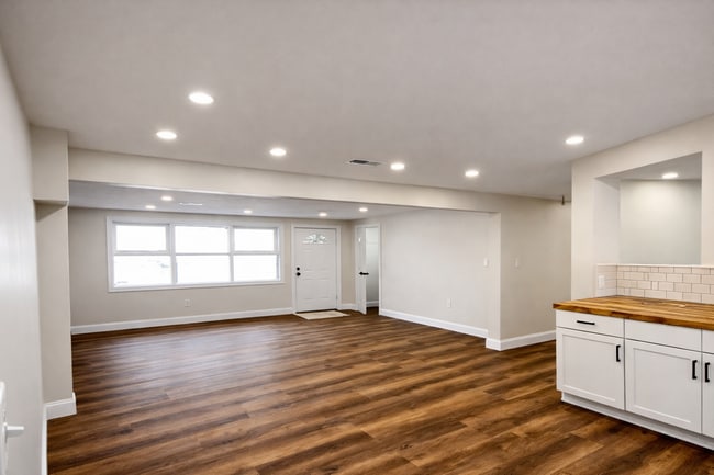 1919 Kendall St in South Bend, IN - Building Photo - Building Photo