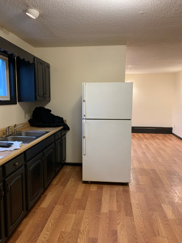 property at 1 4th Ave