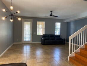 1567 Napoli Dr W in Sarasota, FL - Building Photo - Building Photo