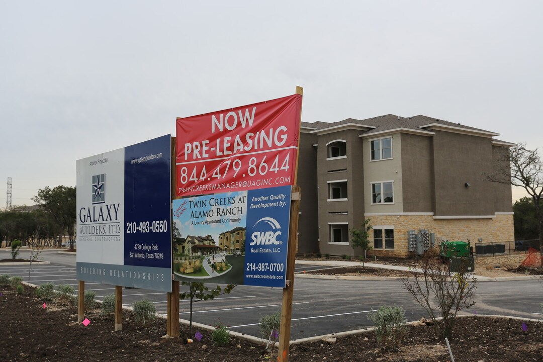 Twin Creeks at Alamo Ranch in San Antonio, TX - Building Photo