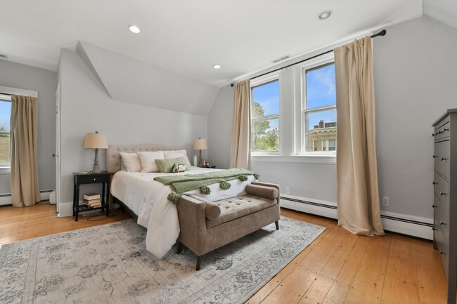 1774 Beacon St, Unit 6