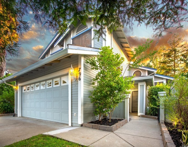 796 Sage Dr in Vacaville, CA - Building Photo