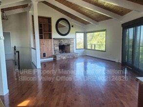 24791 Northcrest Ln in Los Altos Hills, CA - Building Photo - Building Photo