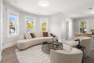 517 Washington St in Boston, MA - Building Photo - Building Photo