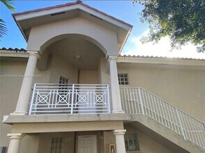 11053 NW 89th Terrace in Doral, FL - Building Photo - Building Photo