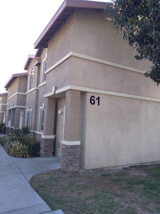 600 Hosking Ave, Unit 61 in Bakersfield, CA - Building Photo