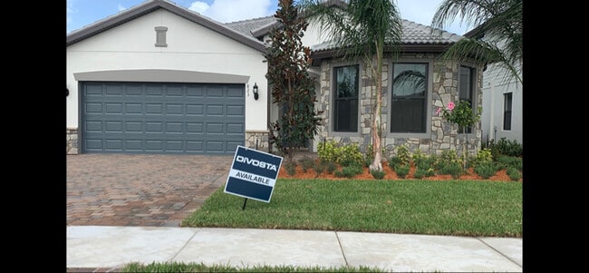 property at 823 SE Villandry Way