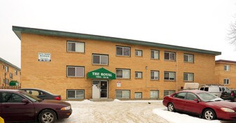 Royal Manor in Edmonton, AB - Building Photo