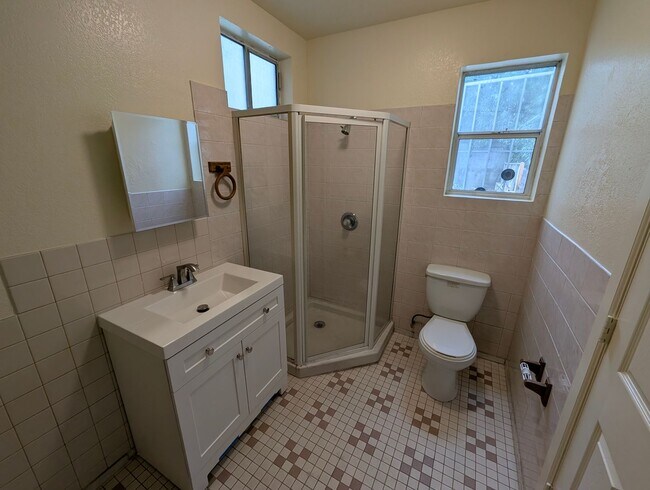 322 Peralta St in Oakland, CA - Building Photo - Building Photo