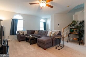 1752 Theale Way in Severn, MD - Foto de edificio - Building Photo