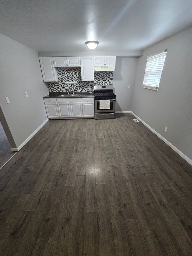 property at 1616-1618-1618 E 25th Ave