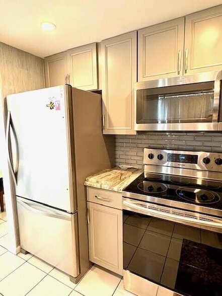 104 Kent St in West Palm Beach, FL - Building Photo - Building Photo