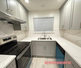 2504 Wentworth Dr in South San Francisco, CA - Building Photo - Building Photo