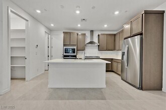 11407 Ethereal Lndg Ave in Las Vegas, NV - Building Photo - Building Photo