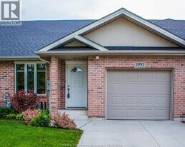 1995 Venetian Ave in Windsor, ON - Building Photo
