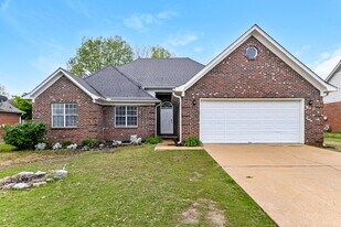 5929 White Ridge Cir E in Olive Branch, MS - Building Photo
