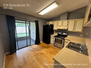 930 Burlwood St in Brandon, FL - Building Photo - Building Photo