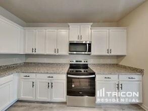 423 Prescott Wy in Villa Rica, GA - Building Photo - Building Photo