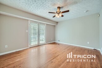 70 Wake Rd in Mcdonough, GA - Foto de edificio - Building Photo