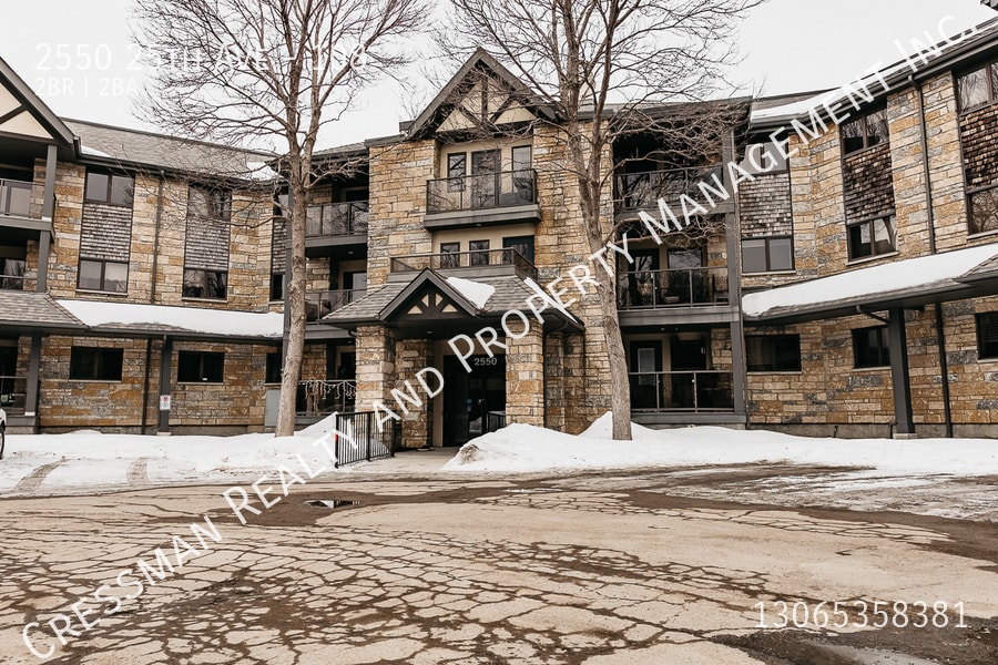2550 25 Ave in Regina, SK - Building Photo