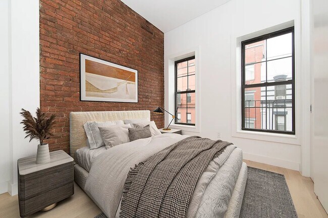 26 Prince St in New York, NY - Building Photo - Building Photo