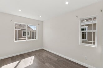 9555 Firestone Blvd in Downey, CA - Building Photo - Building Photo