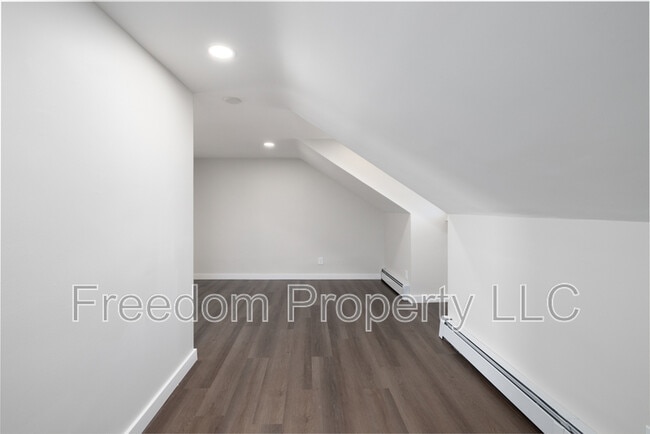 property at 28 Aircraft Rd