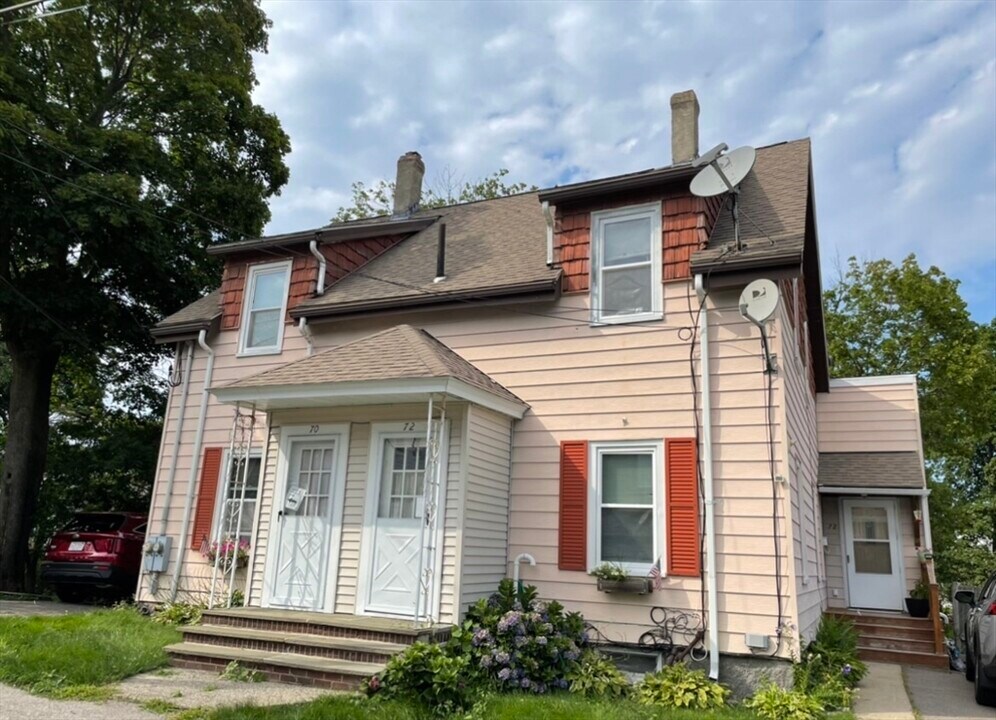 70 S Walnut St in Quincy, MA - Building Photo