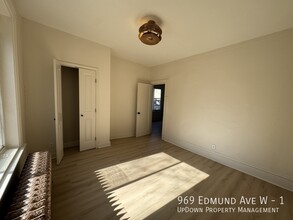 969 Edmund Ave W in St. Paul, MN - Building Photo - Building Photo