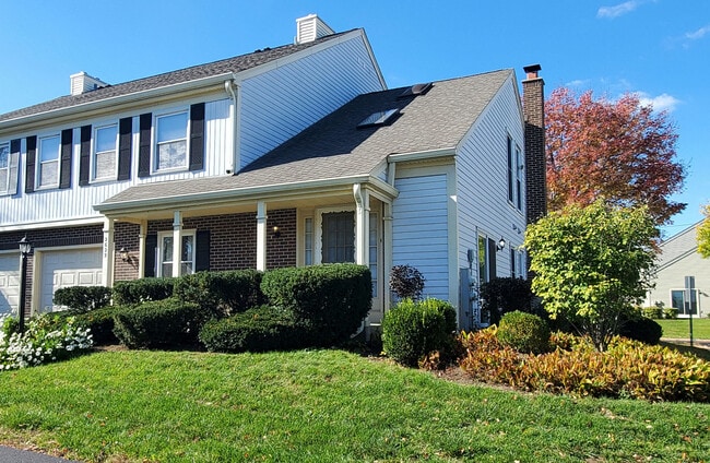 property at 2629 College Hill Cir
