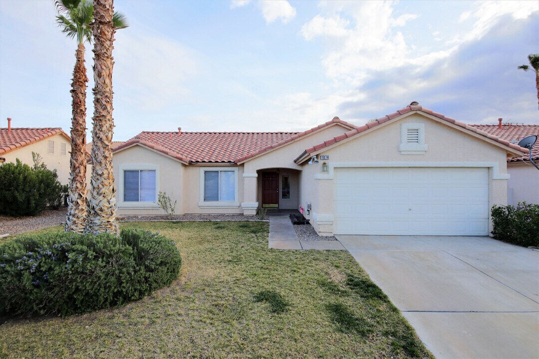 1074 Kennebunk Cir in Henderson, NV - Building Photo