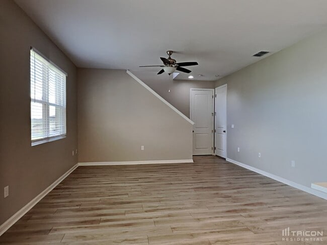 192 St Lucie Wy in Groveland, FL - Building Photo - Building Photo