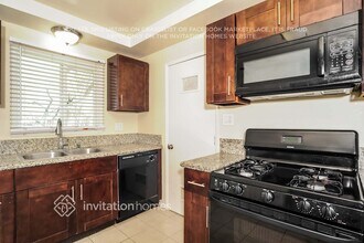 1438 Indian Sage Rd in Lancaster, CA - Foto de edificio - Building Photo