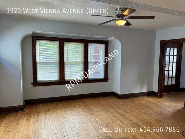 1920 W Vienna Ave in Milwaukee, WI - Building Photo - Building Photo