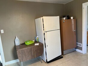 147 Campus Ave in Ames, IA - Building Photo - Building Photo