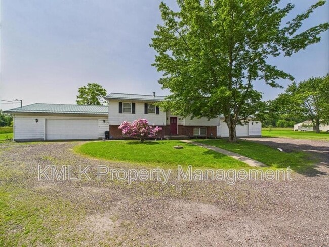 property at 303 Center St W