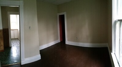 1864 Seneca St, Unit 2 in Buffalo, NY - Foto de edificio - Building Photo