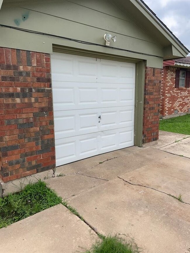 4910 NW Pollard Ave in Lawton, OK - Building Photo - Building Photo